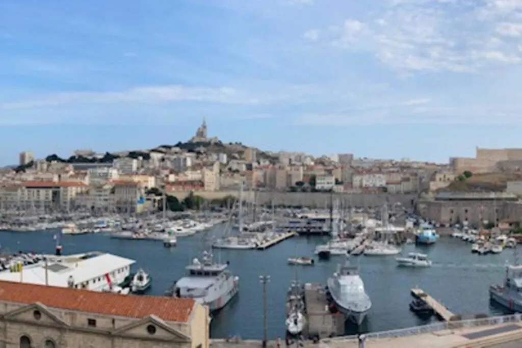 Vieux port, Le Panier, Luxe, Vous serez chez vous 0*, Marseille France