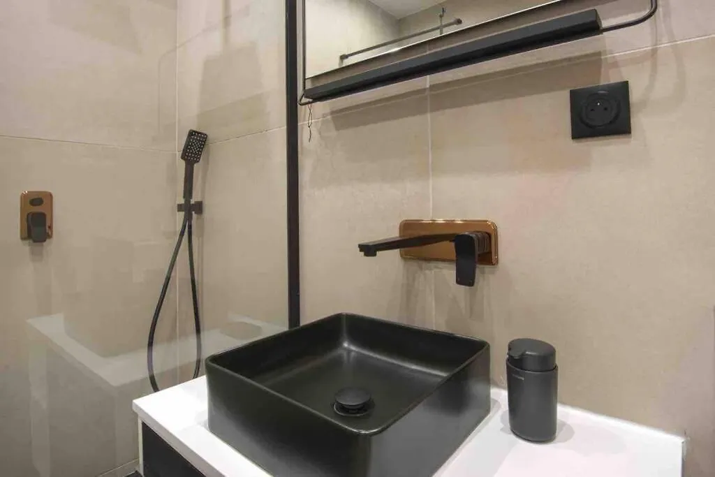 Apartment Vieux Port, Le Panier, Luxe, Vous Serez Chez Vous